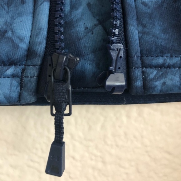 NWT Blue Fleece Lined Under Armour Jacket - Picture 6 of 8